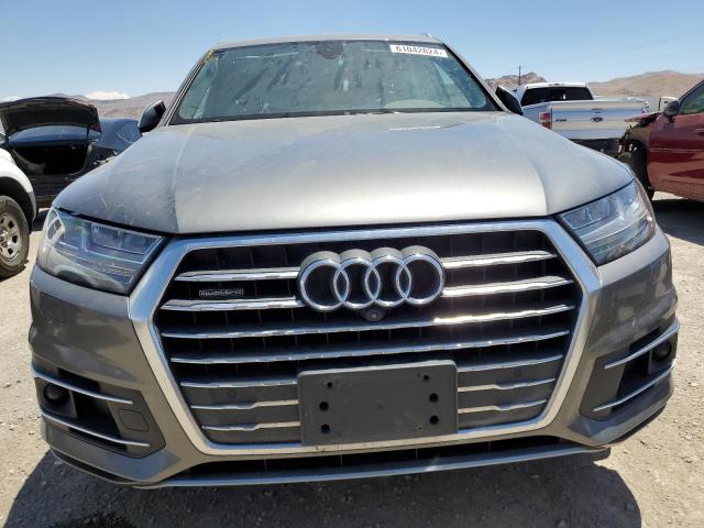 WA1LHAF78JD001059 2018 Audi Q7 Premium Plus