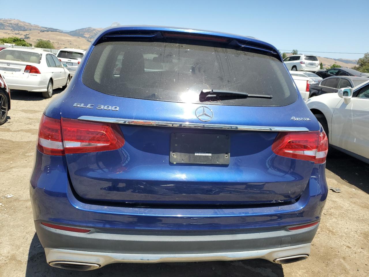 2018 Mercedes-Benz Glc 300 4Matic vin: WDC0G4KB3JV029136