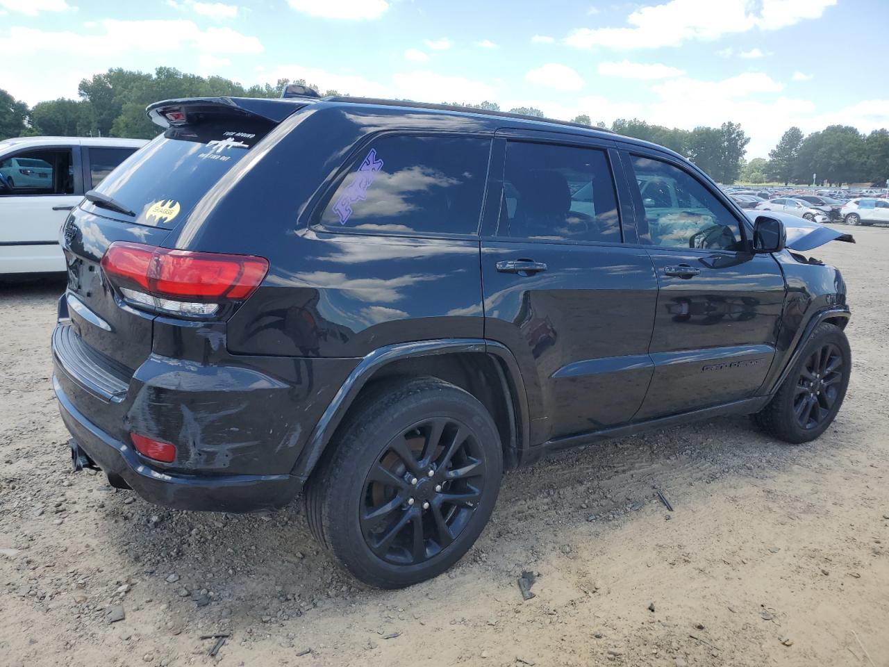 2018 Jeep Grand Cherokee Laredo vin: 1C4RJFAG9JC342761