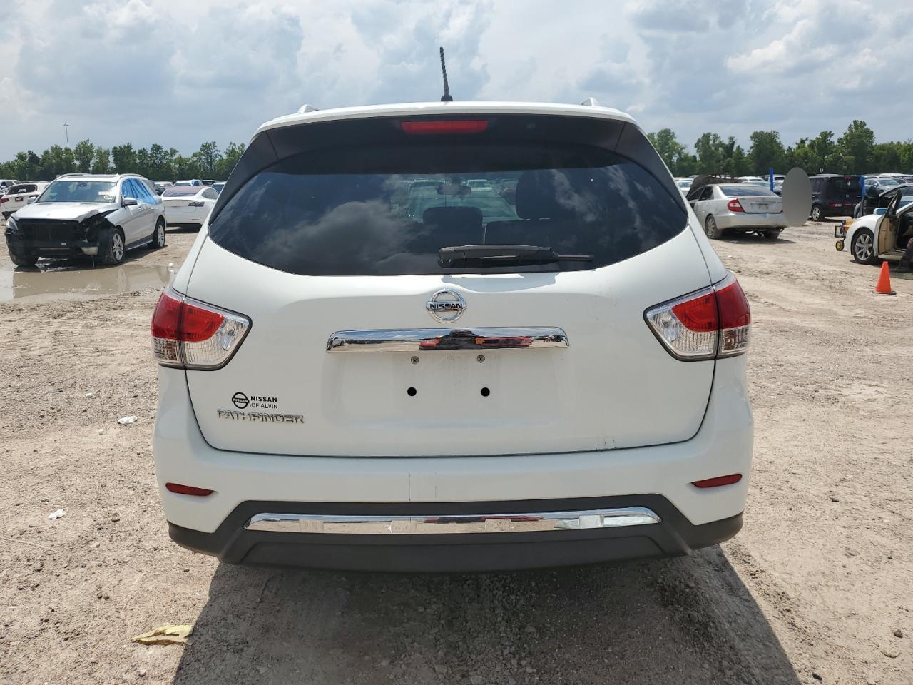 5N1AR2MN4FC649010 2015 Nissan Pathfinder S