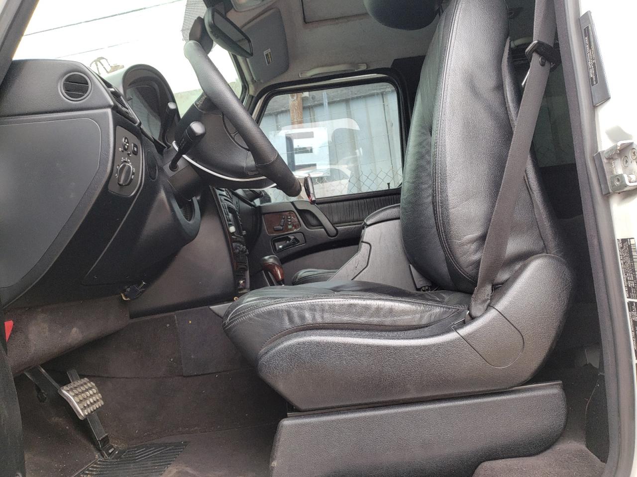 WDCYR49E12X133451 2002 Mercedes-Benz G 500