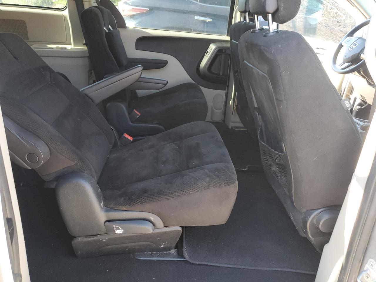 2C4RDGCG0GR348006 2016 Dodge Grand Caravan Sxt