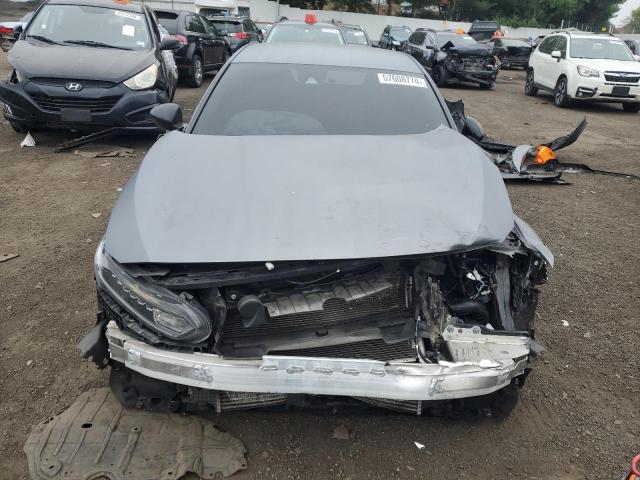 VIN 1HGCV1F10JA208445 2018 Honda Accord, LX no.5