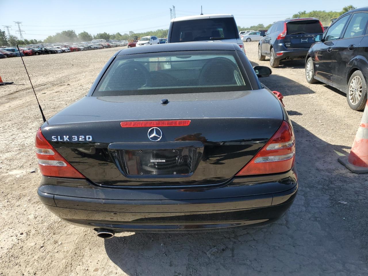WDBKK65F21F193204 2001 Mercedes-Benz Slk 320
