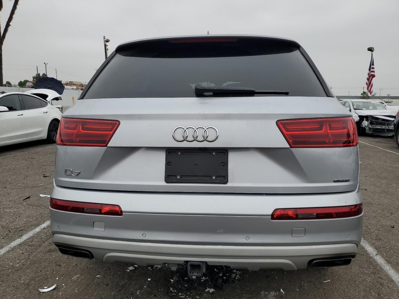 WA1LAAF76KD039511 2019 Audi Q7 Premium Plus