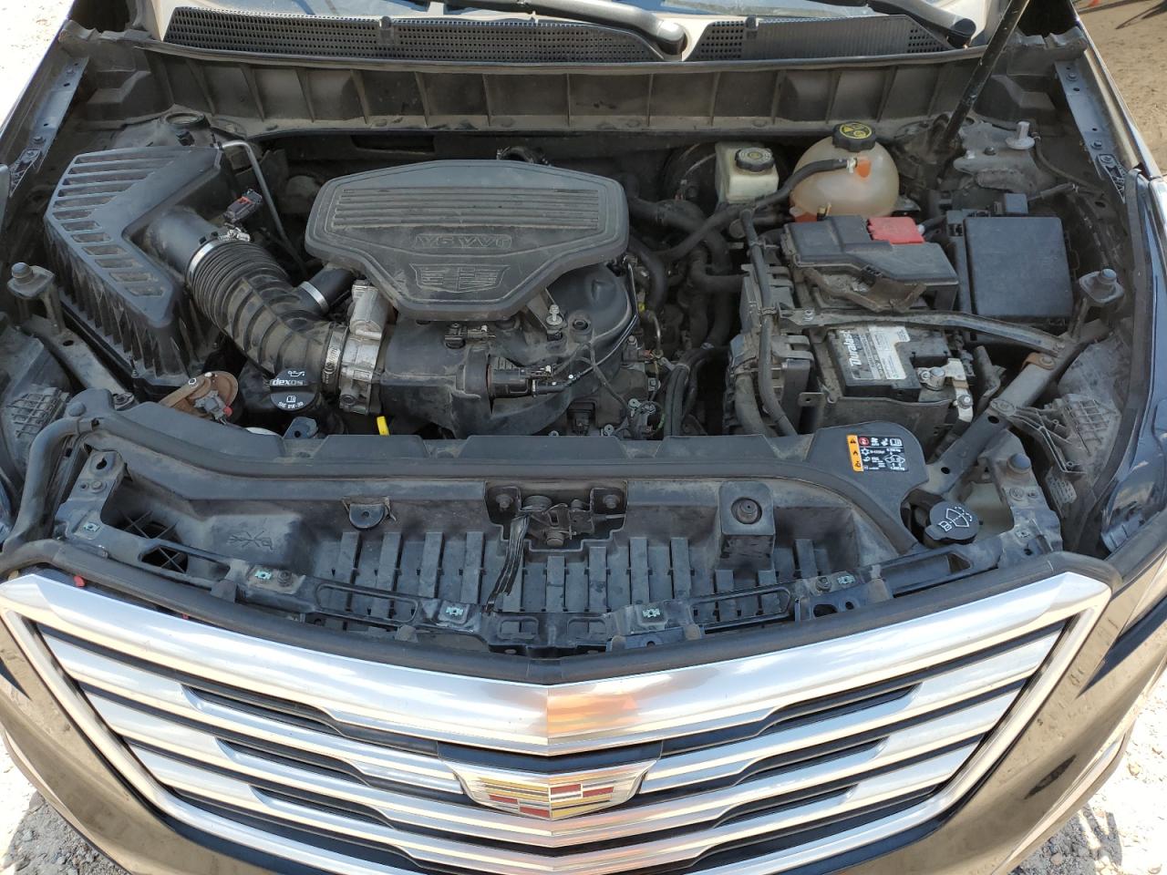 1GYKNCRS6HZ100556 2017 Cadillac Xt5 Premium Luxury