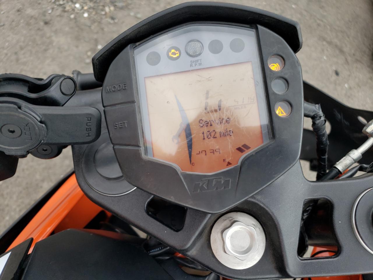 MD2JYJ408HC273494 2017 Ktm 390 Duke