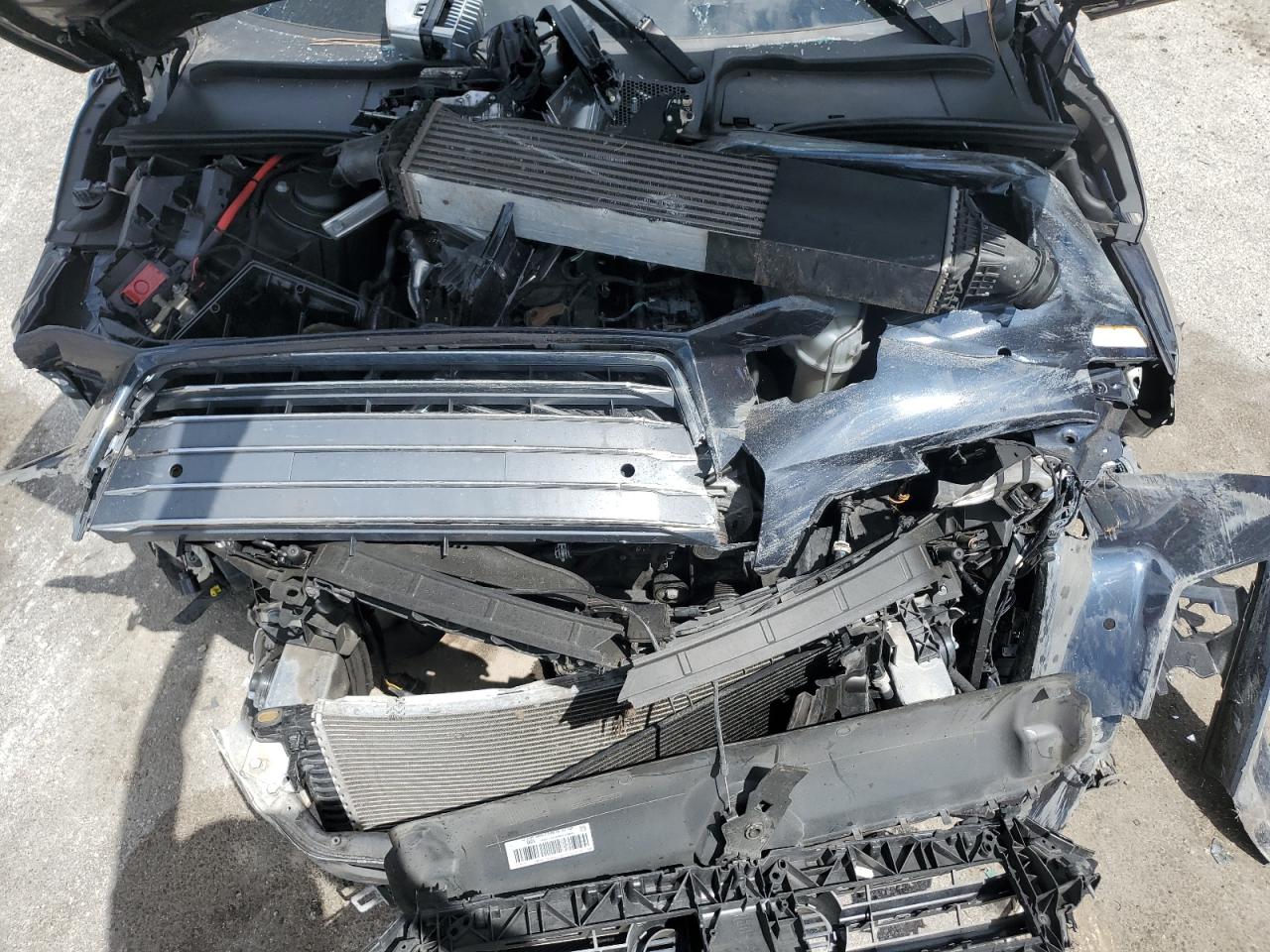 WAULNAF46HN046085 2017 Audi A4 Premium Plus