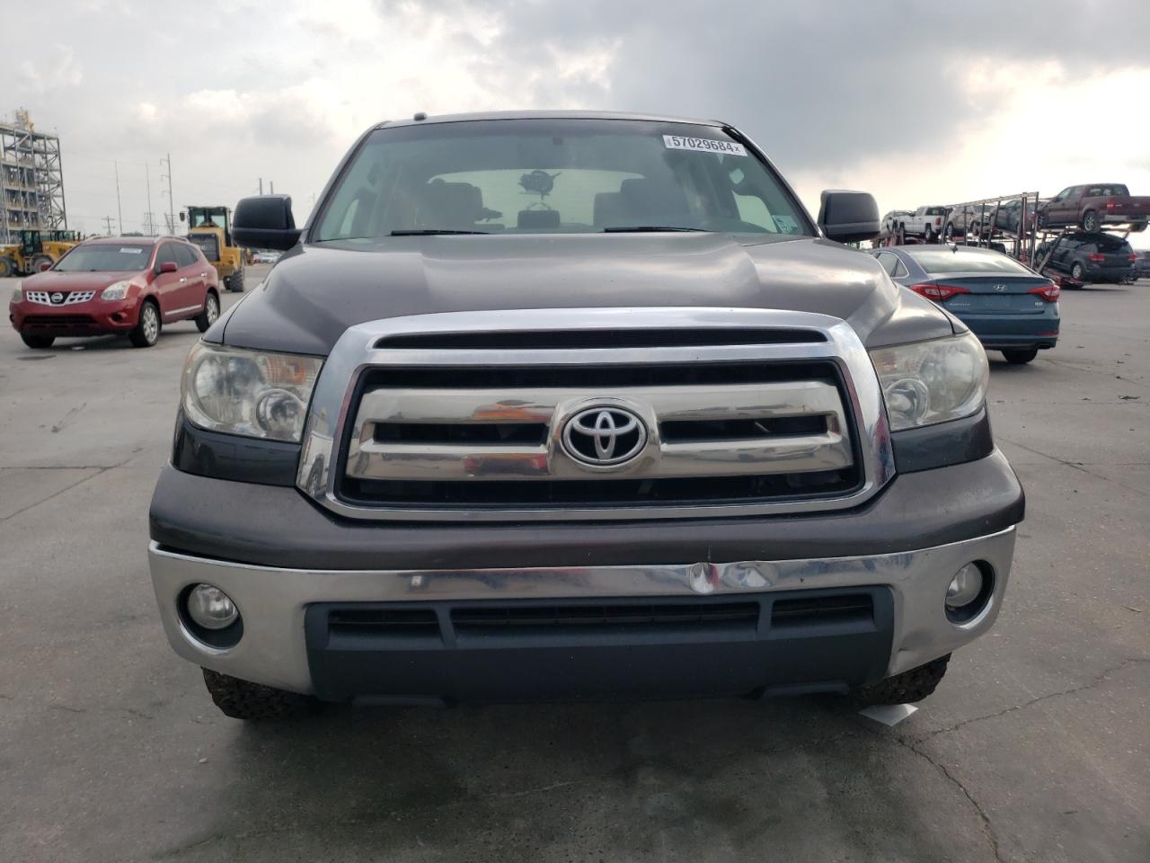 5TFDM5F18DX044926 2013 Toyota Tundra Crewmax Sr5