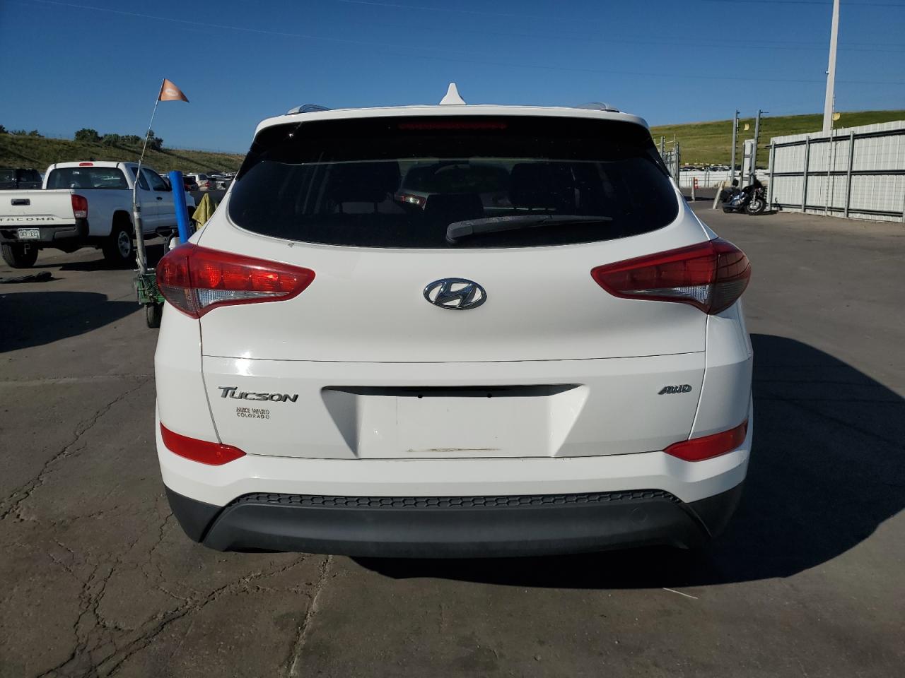 KM8J3CA46JU609288 2018 Hyundai Tucson Sel
