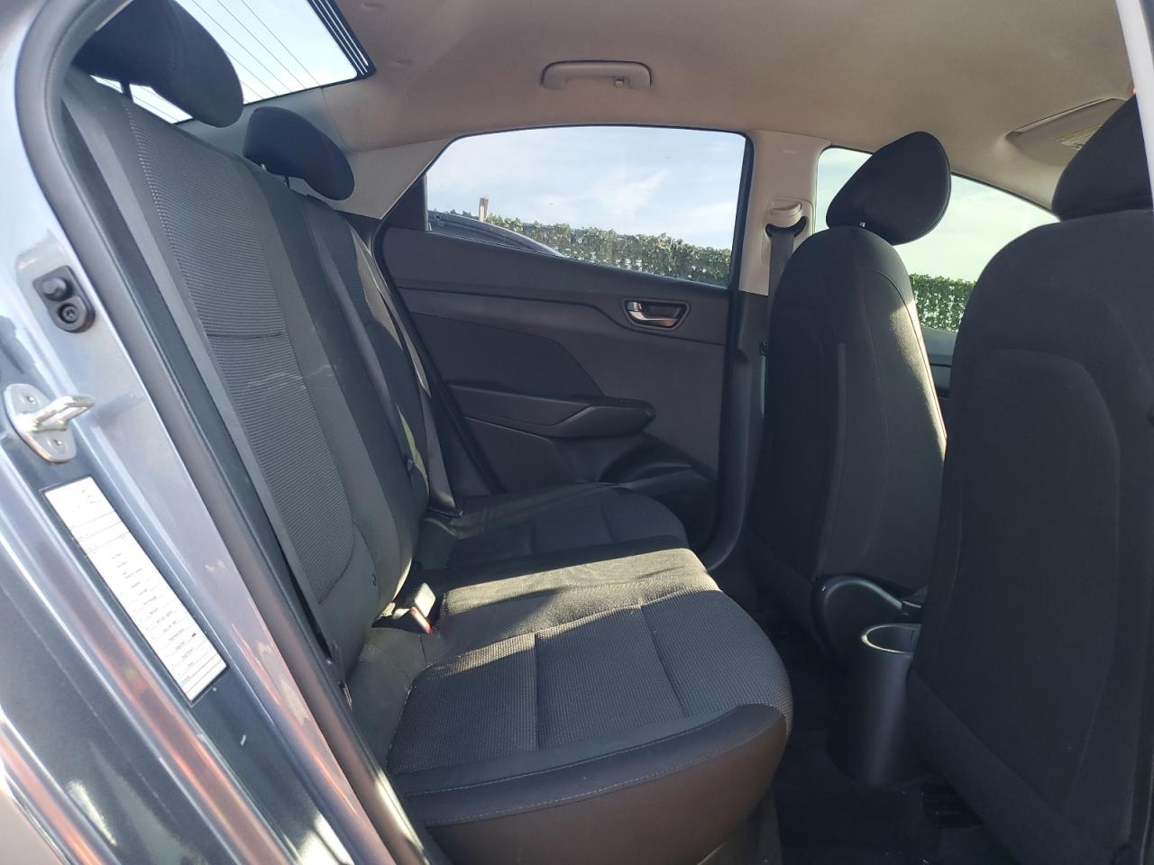 3KPC24A39KE043351 2019 Hyundai Accent Se