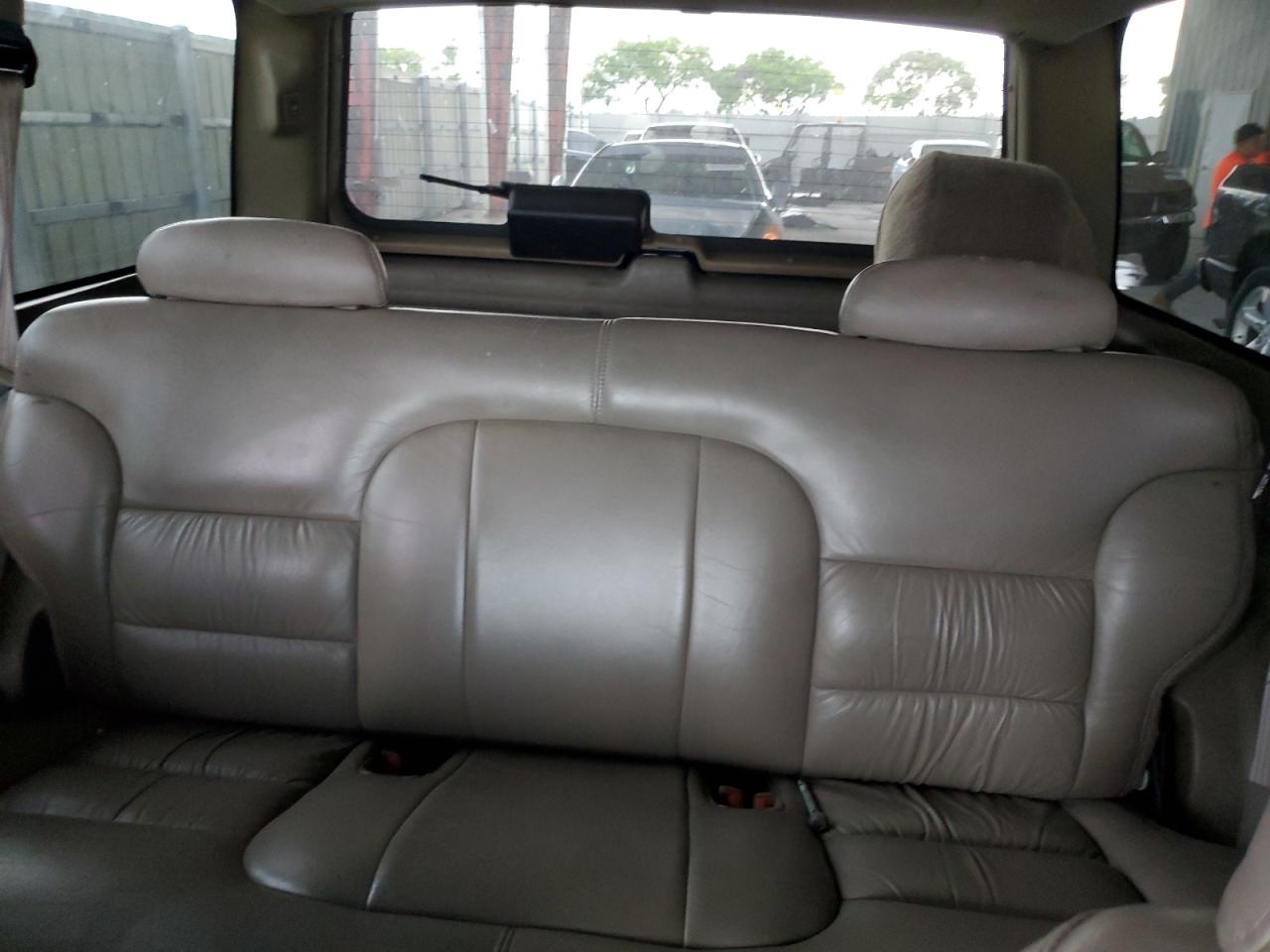 3GNEC18R8VG185334 1997 Chevrolet Tahoe C1500