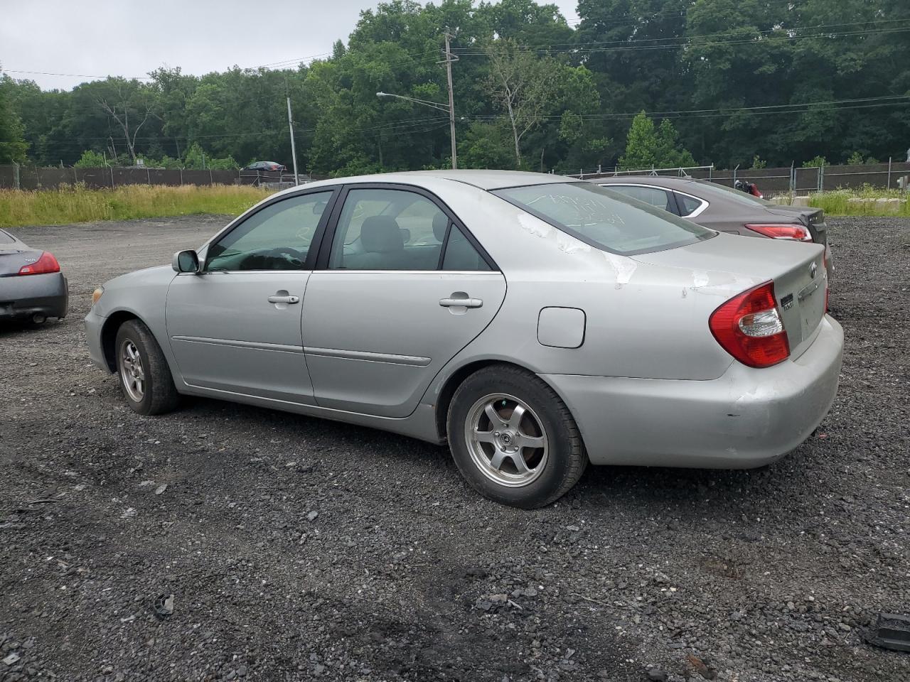 4T1BE32K02U105669 2002 Toyota Camry Le