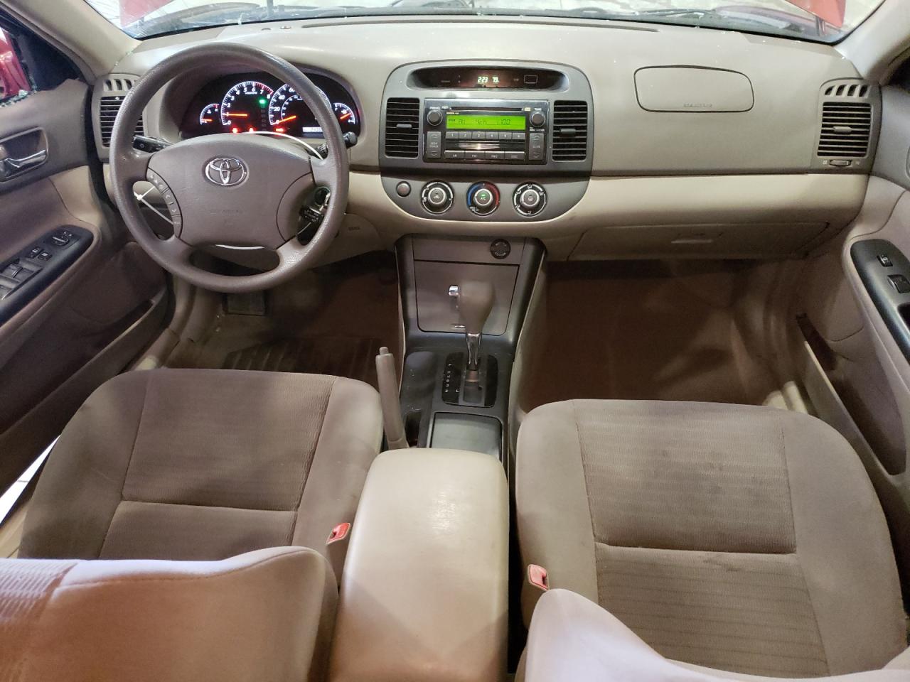 4T1BE32K45U390834 2005 Toyota Camry Le