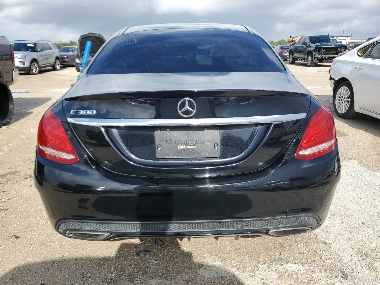 55SWF4JB2HU179542 2017 Mercedes-Benz C 300