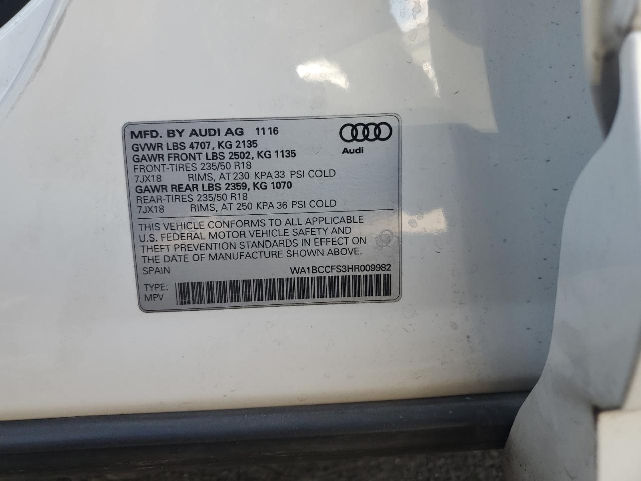 WA1BCCFS3HR009982 2017 Audi Q3 Premium