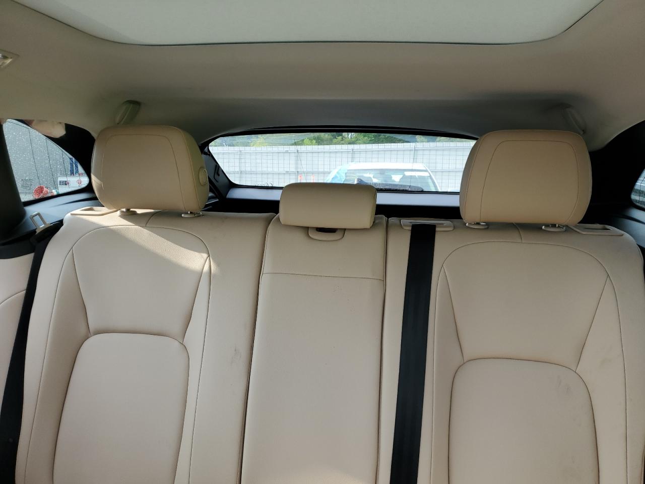 SADCJ2FX2JA272690 2018 Jaguar F-Pace Premium