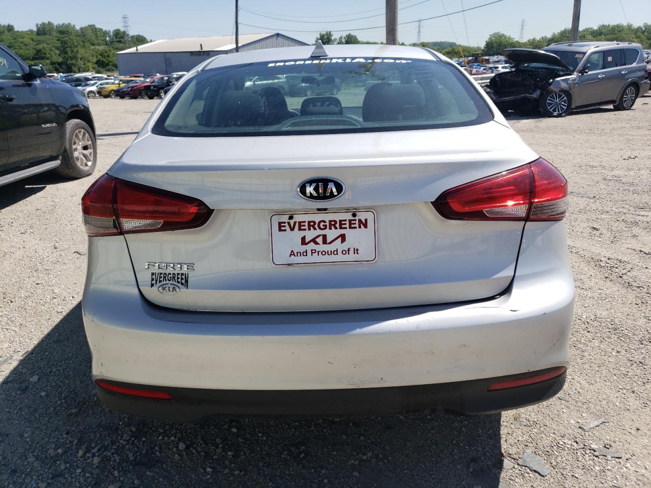 3KPFL4A79JE228611 2018 Kia Forte Lx