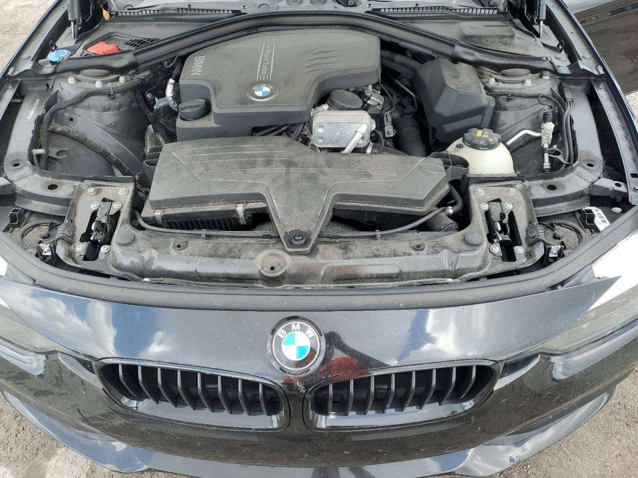 WBA8E1G30HNU15471 2017 BMW 320 I