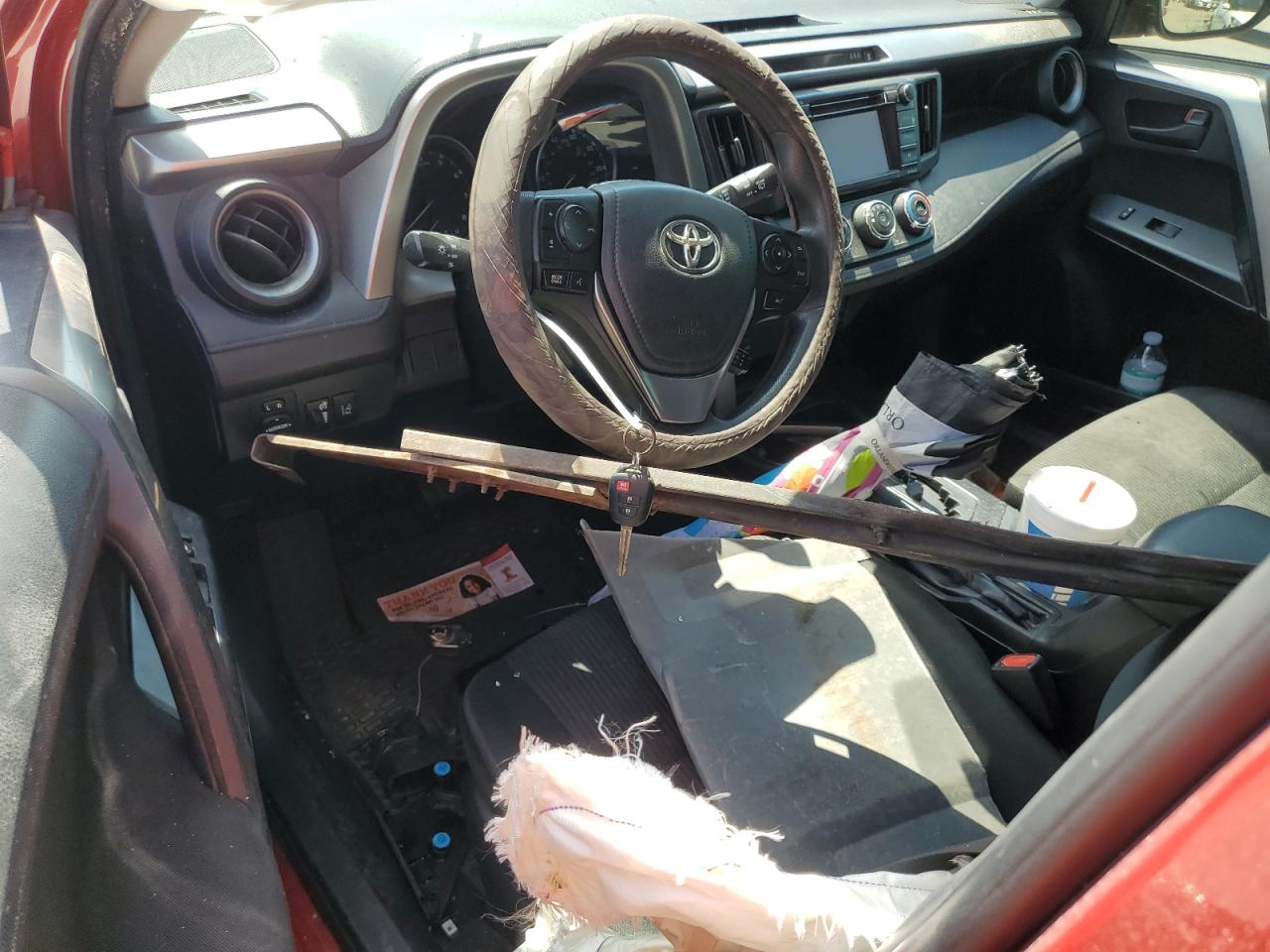 JTMZFREV9HJ122912 2017 Toyota Rav4 Le