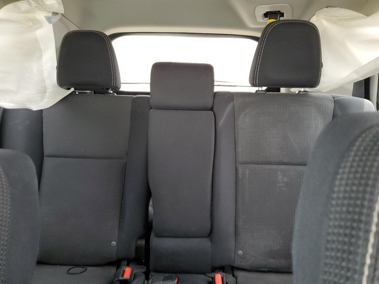 2T3RFREV8HW541447 2017 Toyota Rav4 Xle