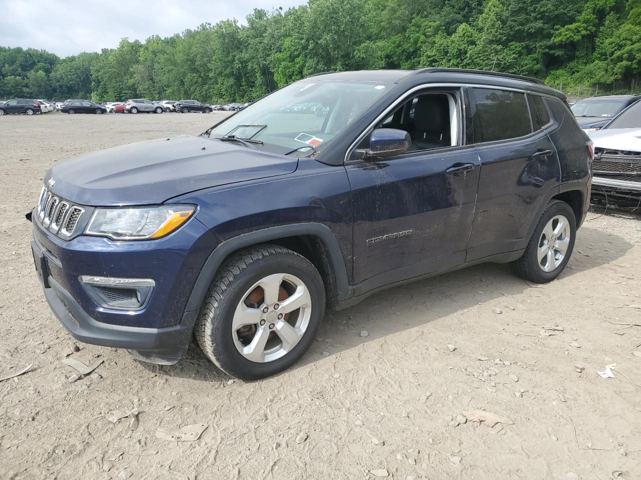 2018 Jeep Compass Latitude vin: 3C4NJCBB9JT226982