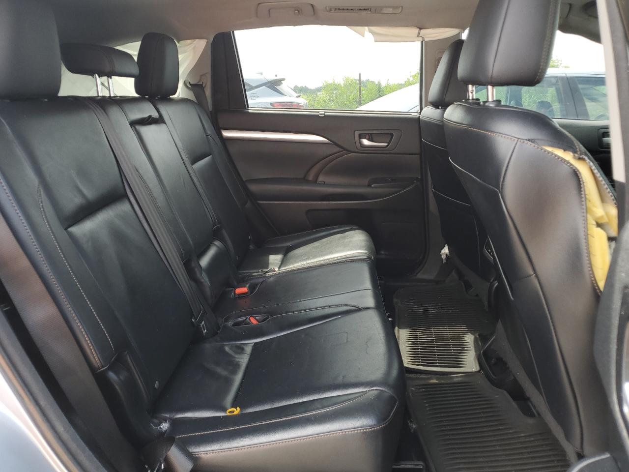 5TDJKRFH3ES023468 2014 Toyota Highlander Xle