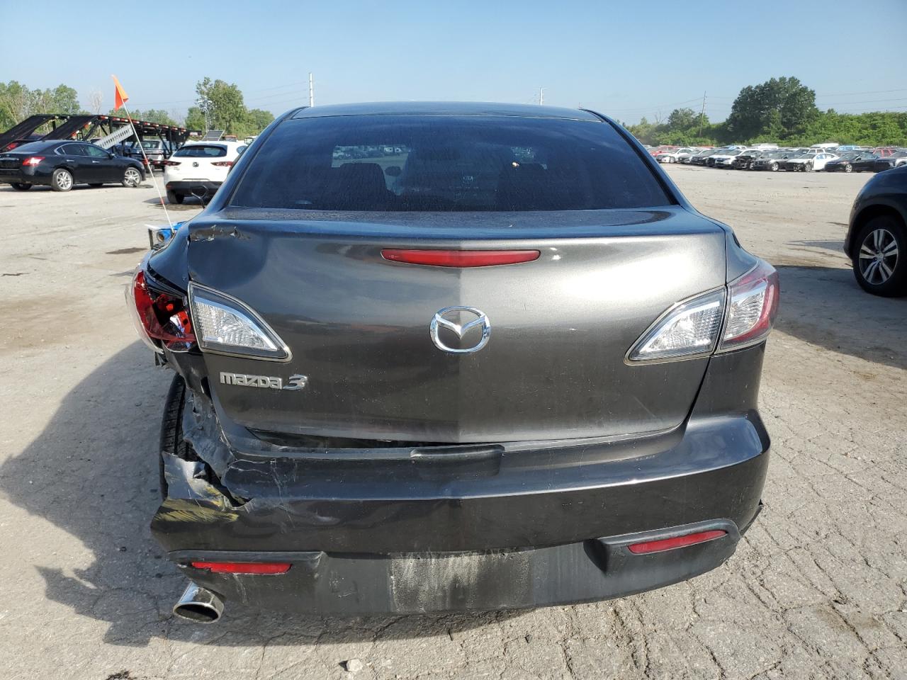 JM1BL1VF9B1431081 2011 Mazda 3 I