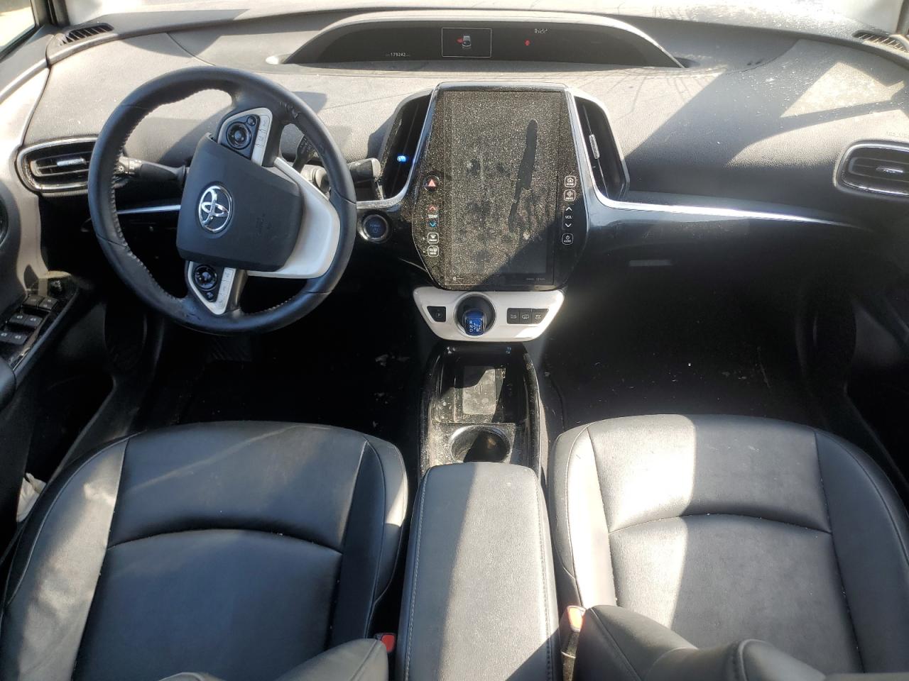 JTDKARFP6H3002411 2017 Toyota Prius Prime