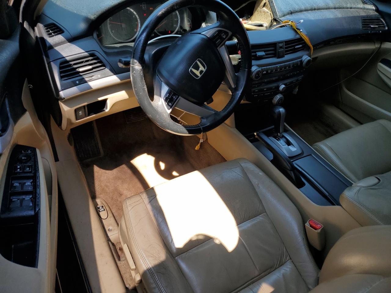 1HGCP2F6XBA062956 2011 Honda Accord Se