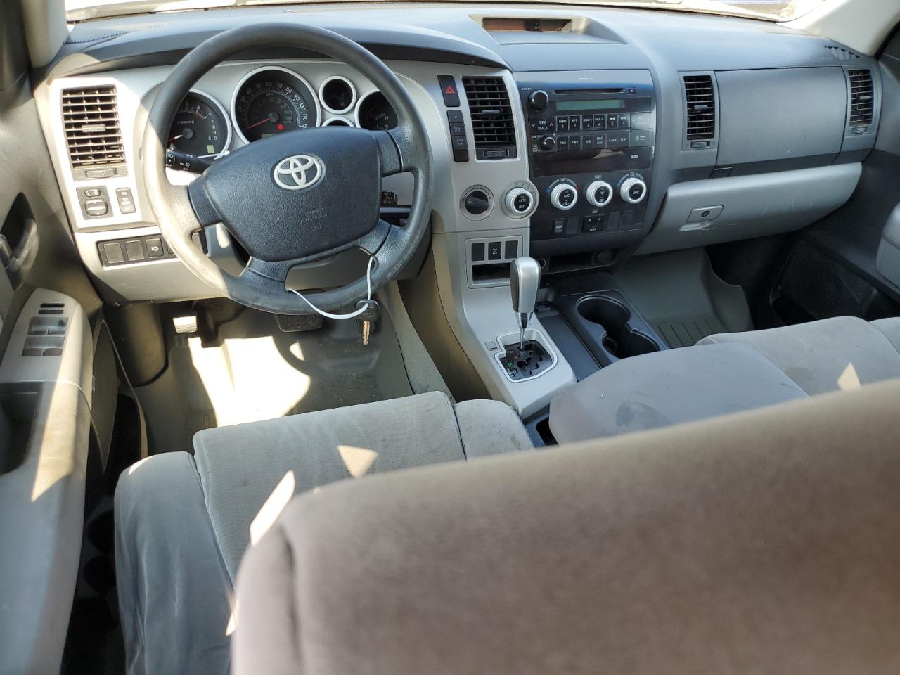 5TDBY64A88S023042 2008 Toyota Sequoia Sr5