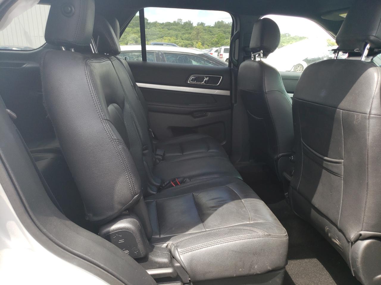 1FM5K7D85HGB30251 2017 Ford Explorer Xlt