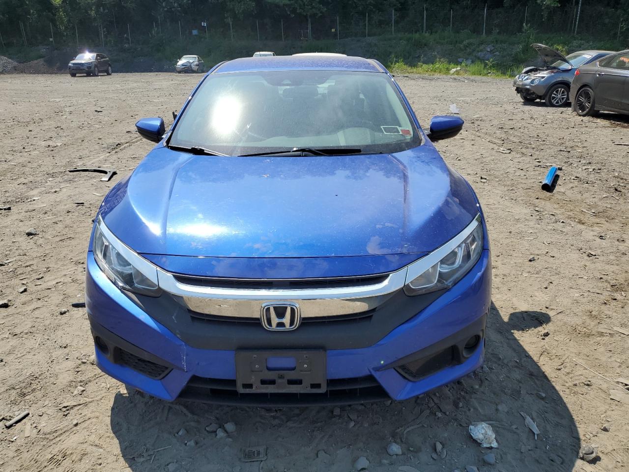 2HGFC2F63JH589519 2018 Honda Civic Lx