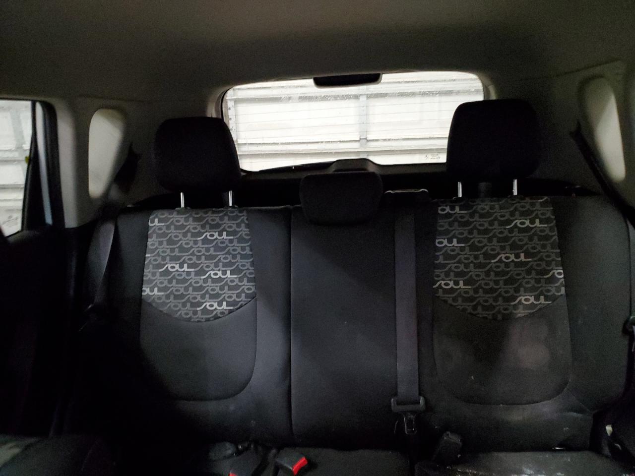 KNDJT2A22B7280893 2011 Kia Soul +