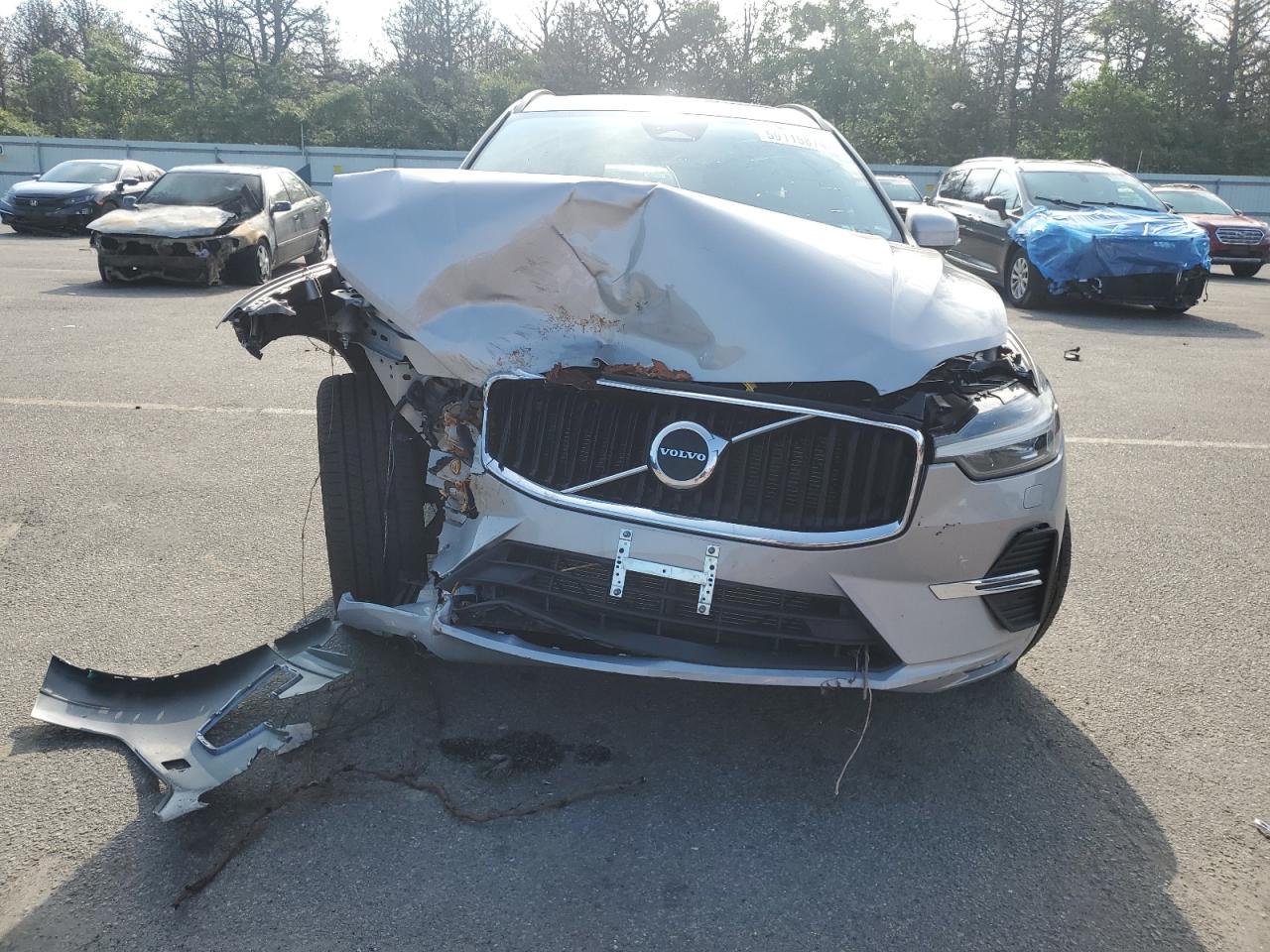 2022 Volvo Xc60 B5 Momentum vin: YV4L12RK9N1010423