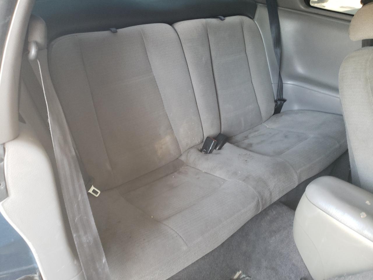 1FAFP4042YF122034 2000 Ford Mustang