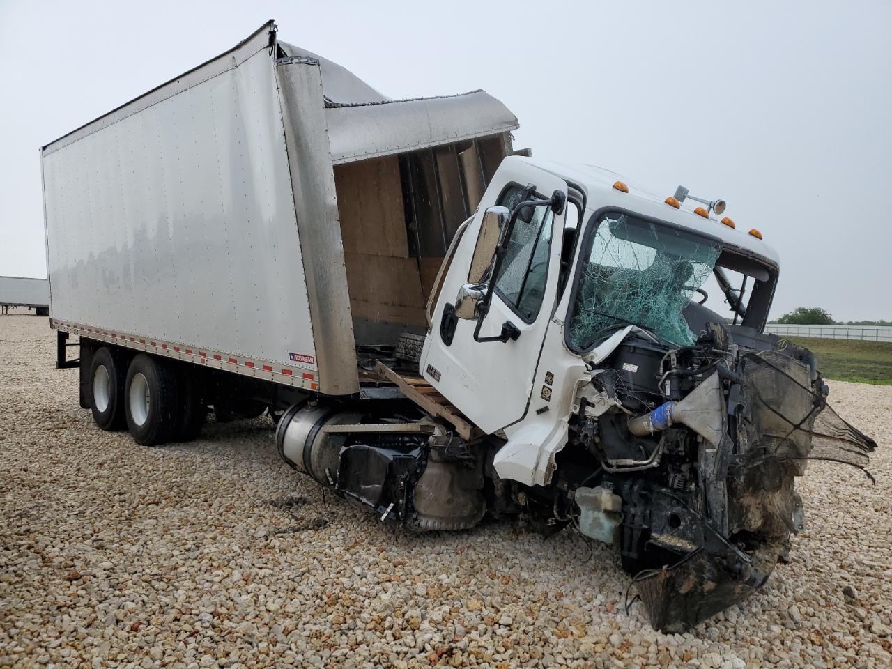 Lot #2954769407 2020 FREIGHTLINER 114SD