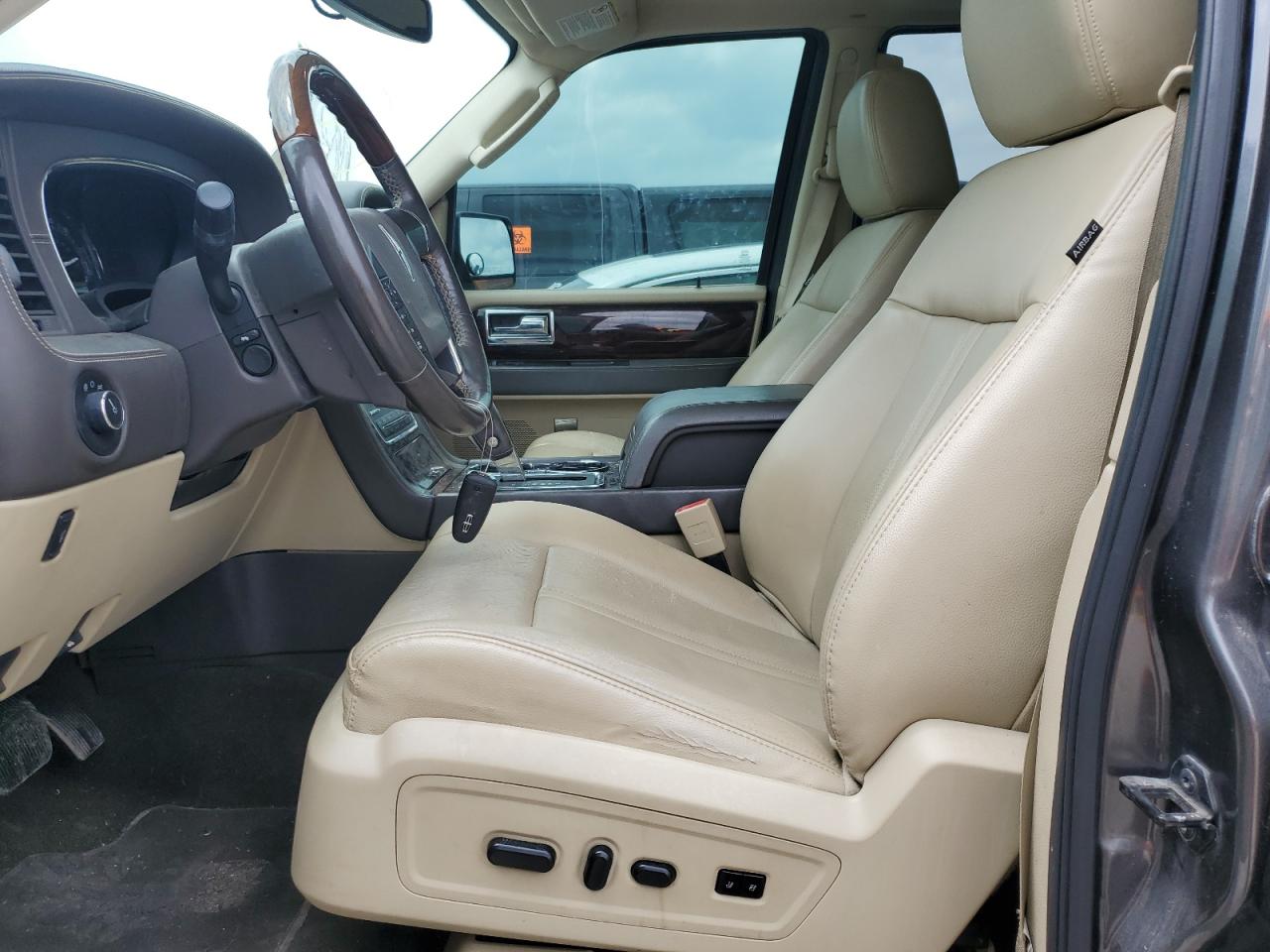 5LMJJ2JT2FEJ09442 2015 Lincoln Navigator