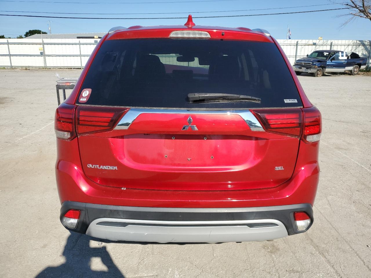 JA4AZ3A3XLZ003860 2020 Mitsubishi Outlander Se