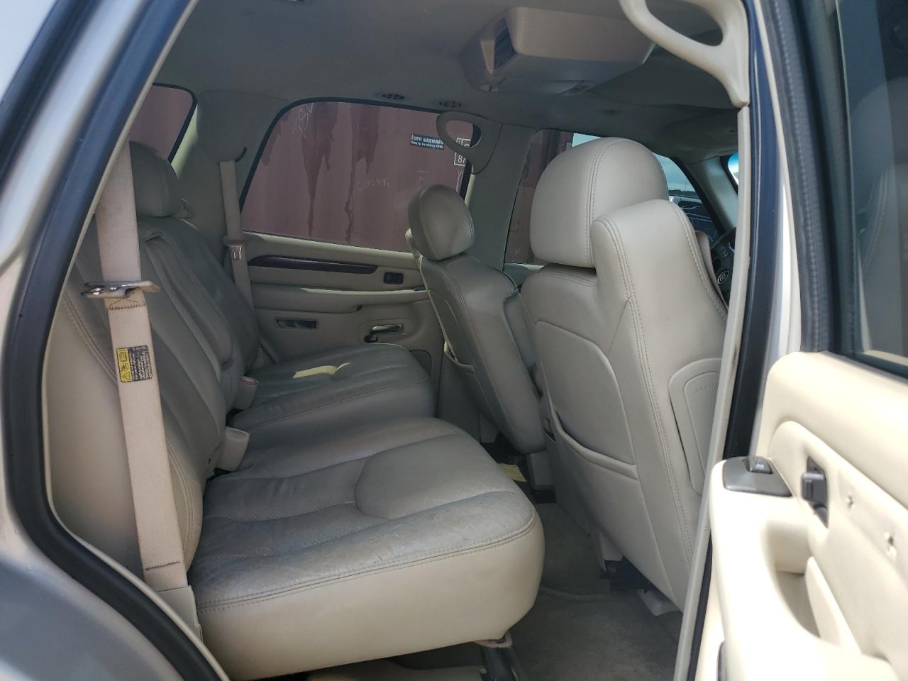 1GYEC63NX5R220055 2005 Cadillac Escalade Luxury