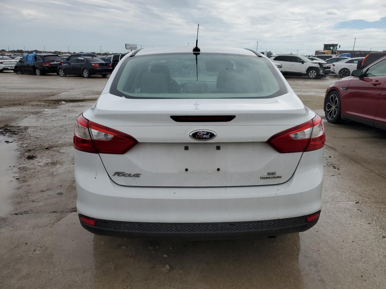 1FADP3F24DL132454 2013 Ford Focus Se