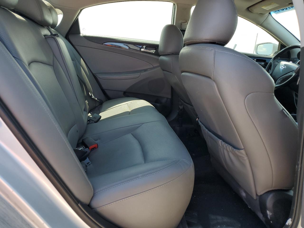 5NPEC4AB8EH824908 2014 Hyundai Sonata Se