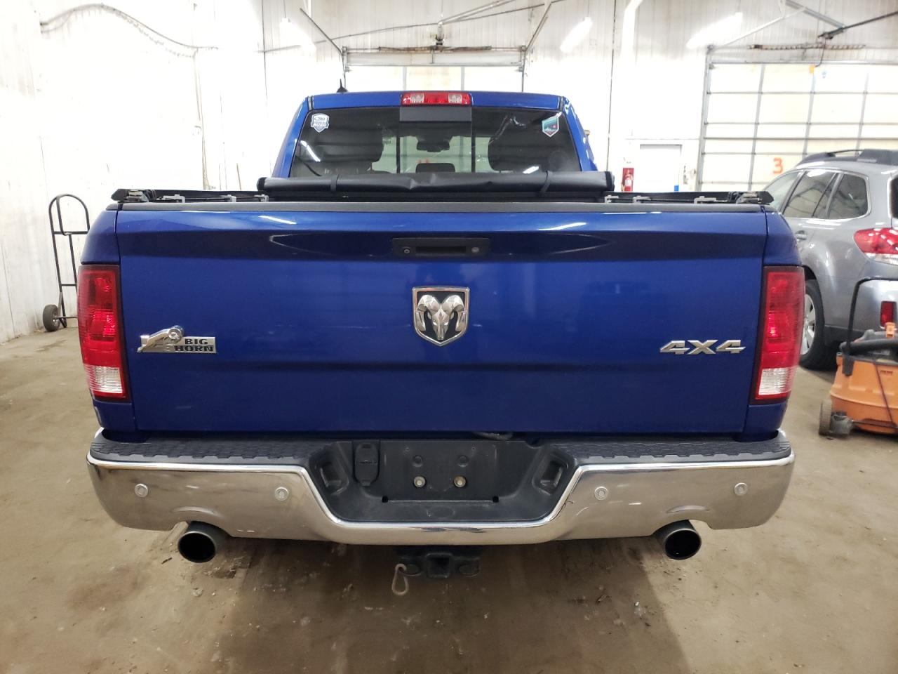 1C6RR7TT9FS622001 2015 Ram 1500 Slt