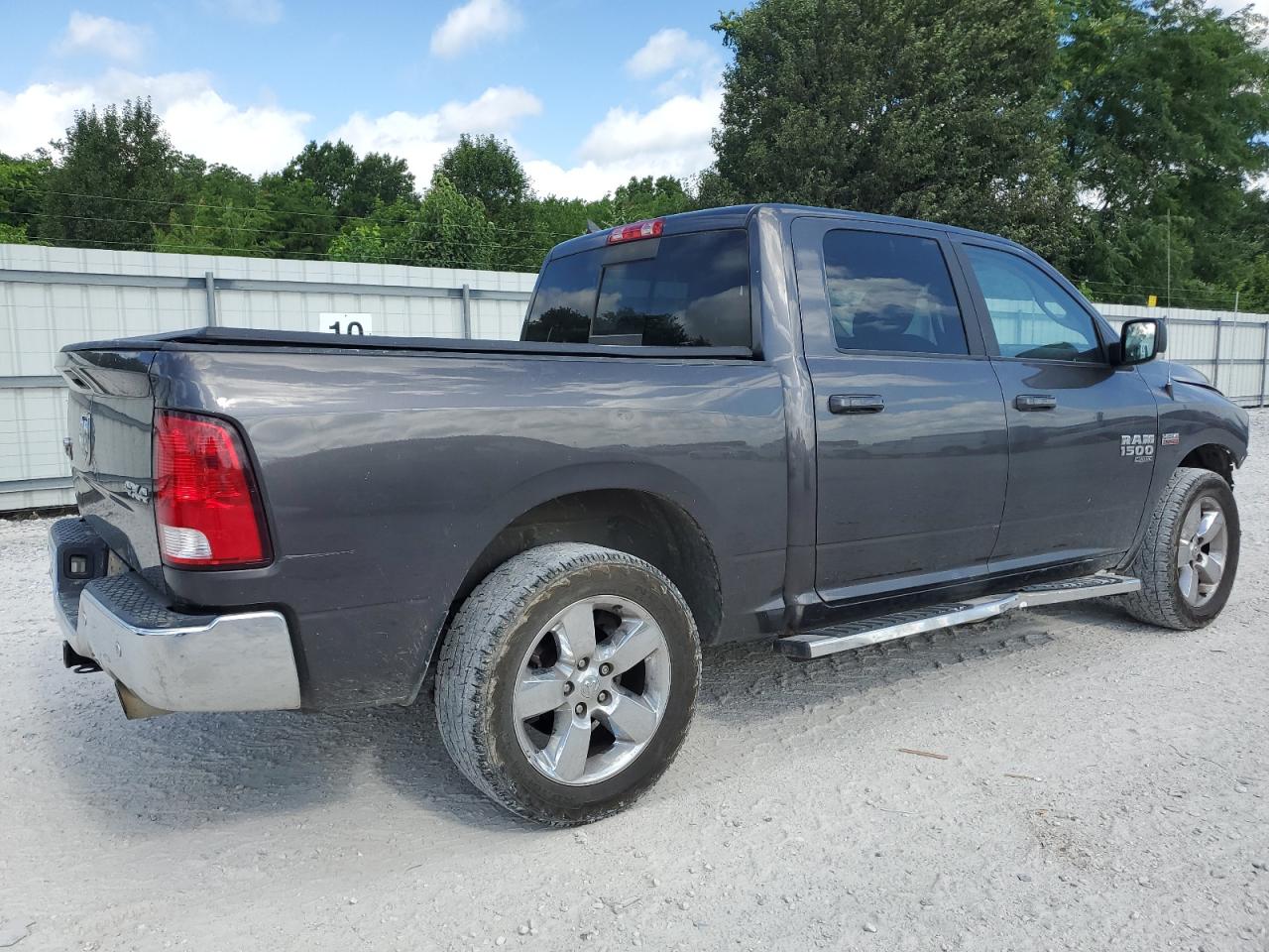 1C6RR7LT2KS558796 2019 Ram 1500 Classic Slt