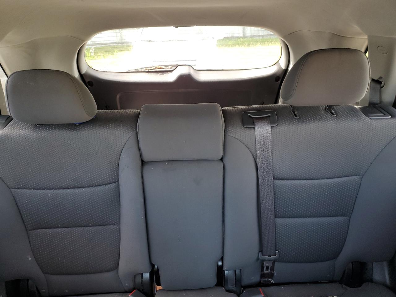 5XYKT3A14CG258898 2012 Kia Sorento Base