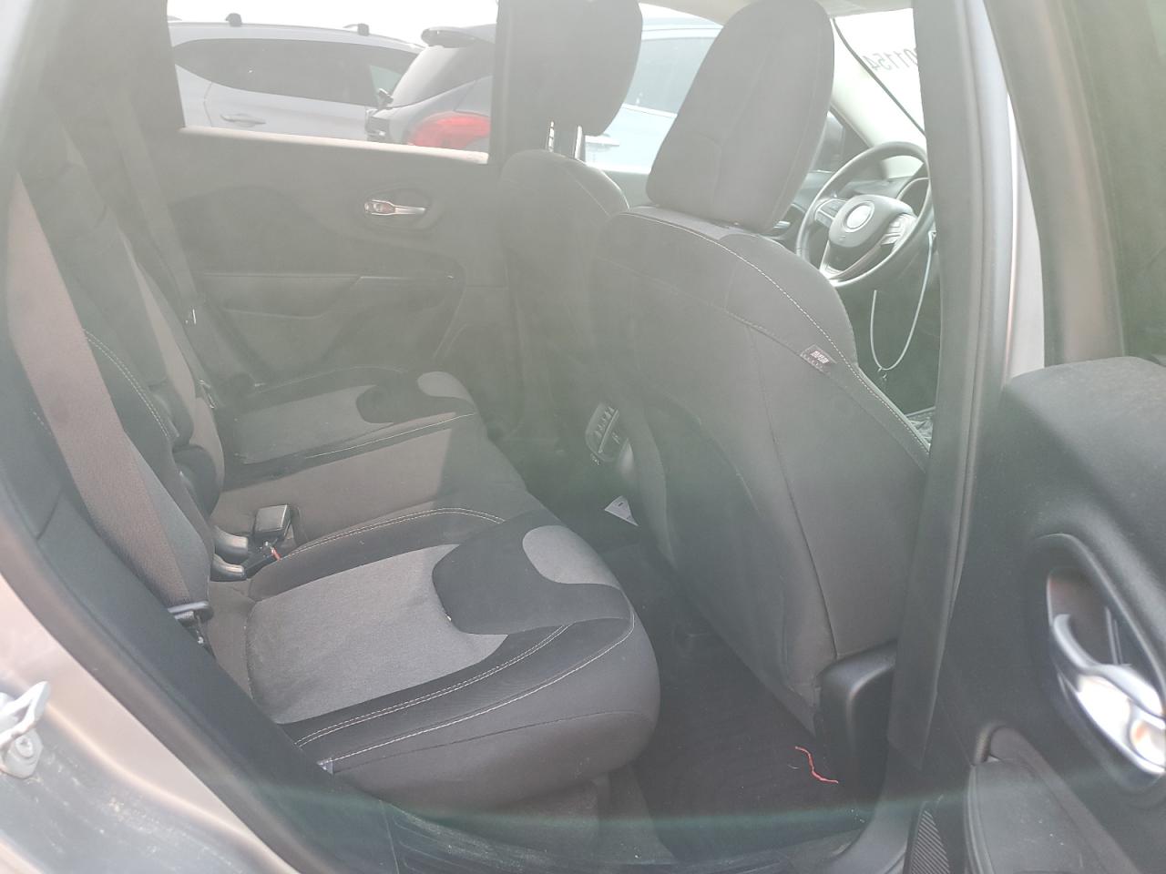 1C4PJMAB7GW286388 2016 Jeep Cherokee Sport