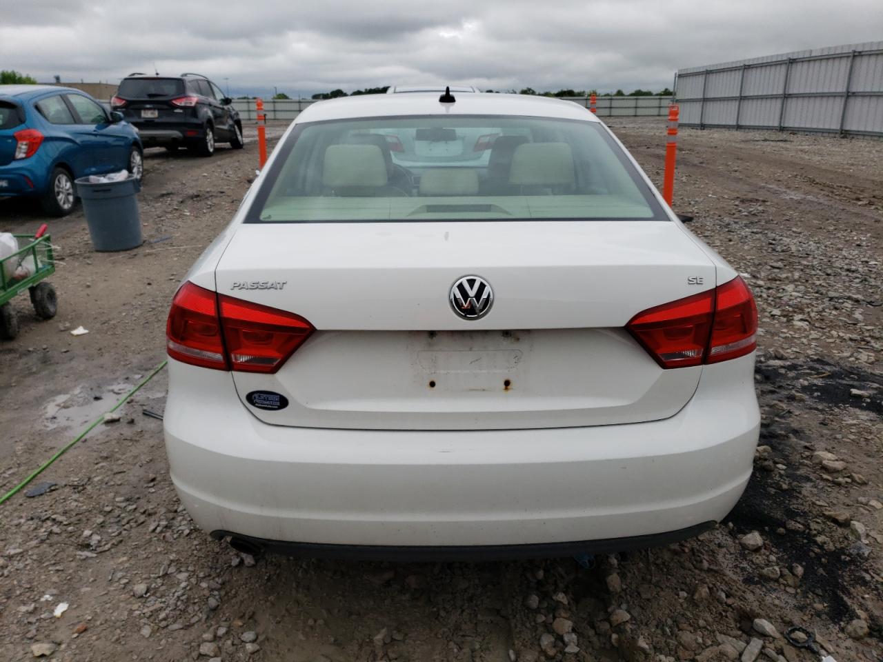 1VWBH7A38DC082452 2013 Volkswagen Passat Se