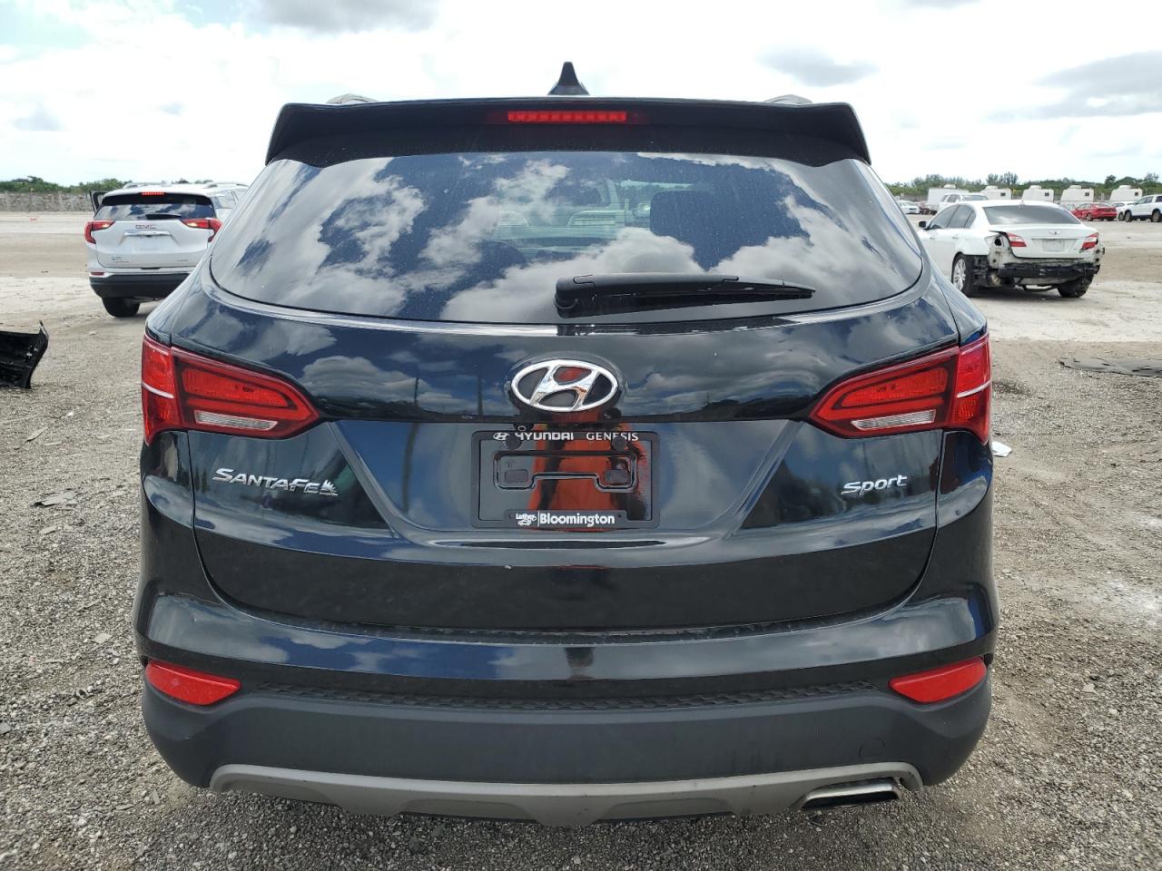 5NMZU3LB0HH045879 2017 Hyundai Santa Fe Sport