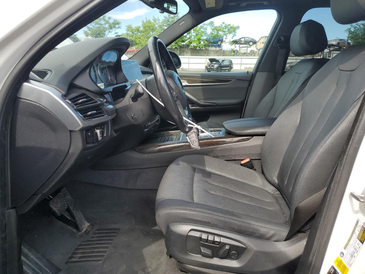 5UXKR0C56H0U52082 2017 BMW X5 xDrive35I