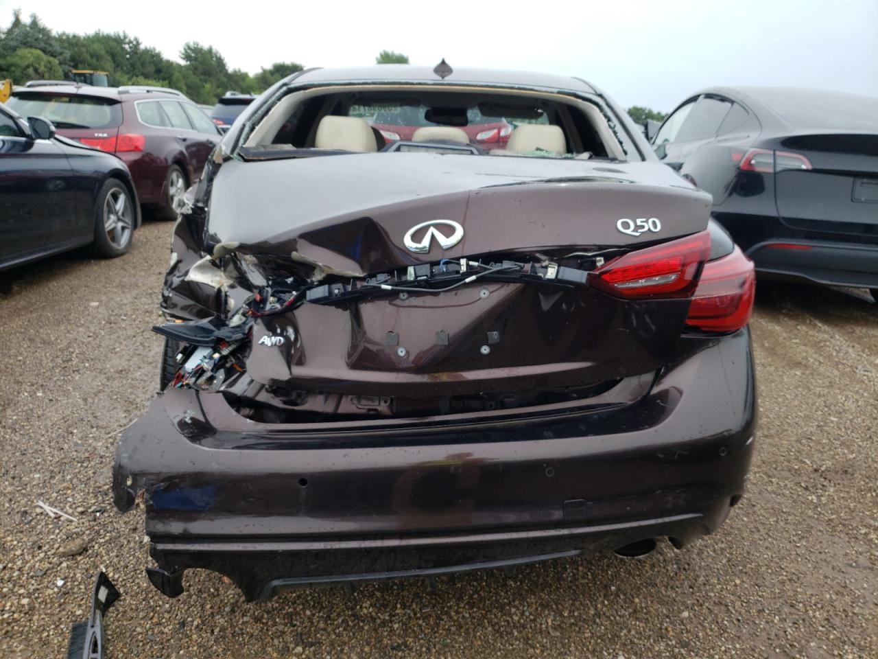 JN1EV7ARXJM439488 2018 Infiniti Q50 Luxe